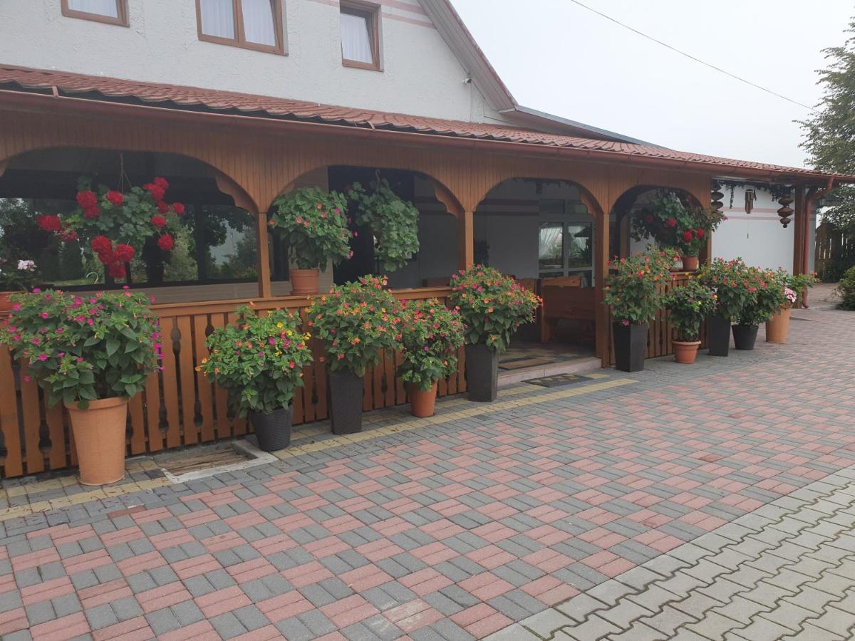 Zajazd Jawa Cieszanow Exterior foto